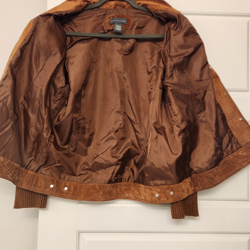 Jacket - Picture 2 of 6